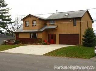 7177 Davies Dr NE, Rockford, MI 49341