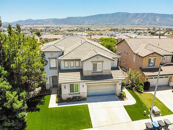 3rd image of 31545 Sagecrest Dr