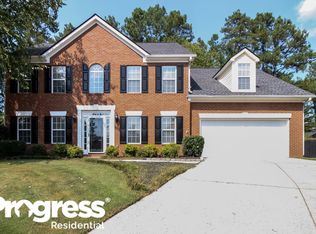934 Oak Bluff Ct, Dacula, GA 30019