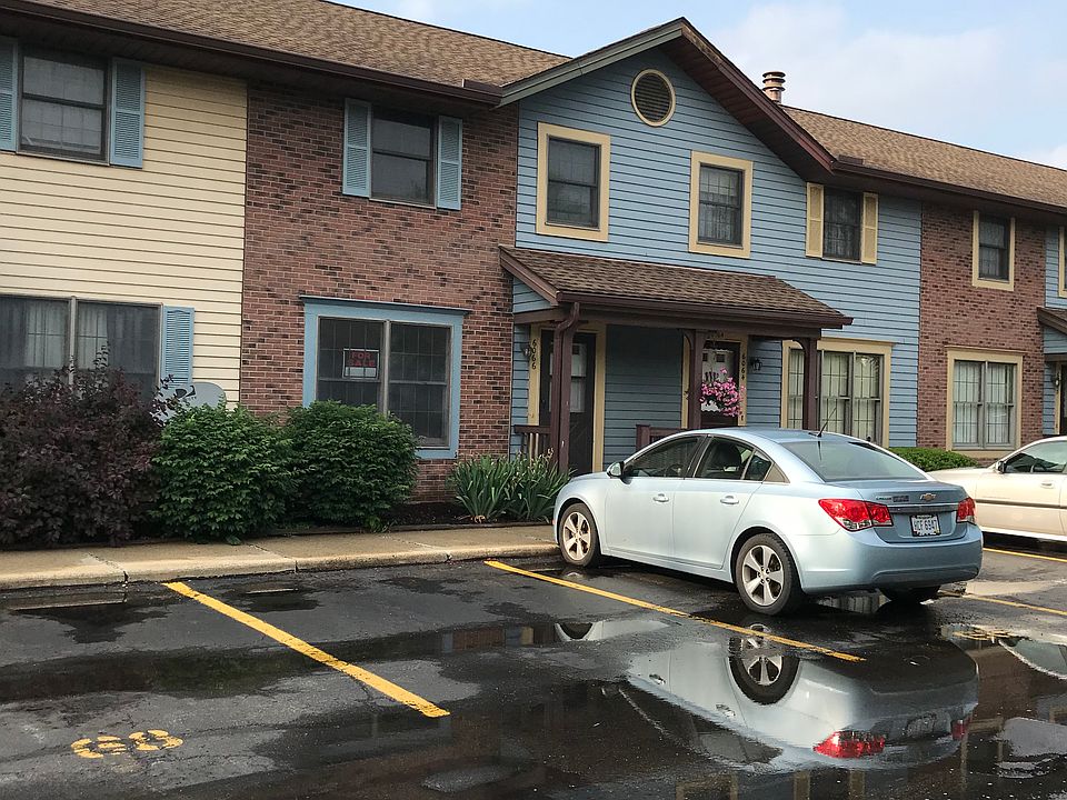 1st image of 6066 Applecrest Ct