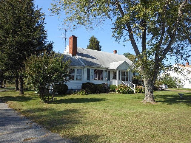 2nd image of 126 Crookhorn Rd