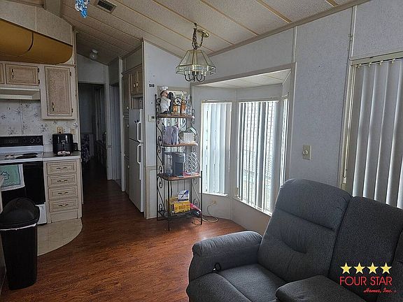4th image of 1201 S Main St #11