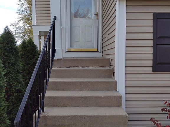 3rd image of 2013 Windemere Cir #2013