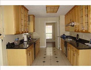 3rd image of 10905 N Hardy St