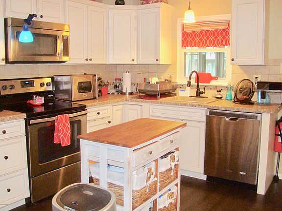 3rd image of 88A Dorchester Dr #100A