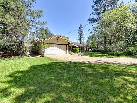 2nd image of 5040 Stanley Dr