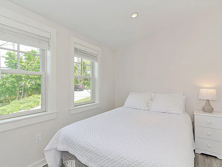 58 Eastern Point Rd — Photo 28