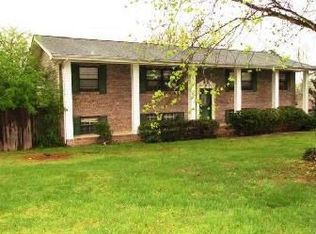 7327 McCormack Dr, Hixson, TN 37343