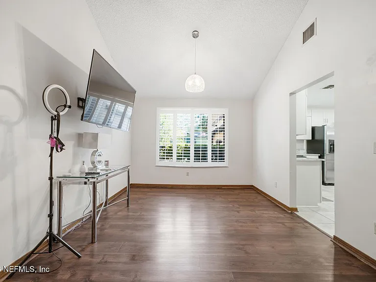 5404 Spring Brook Rd — Photo 11