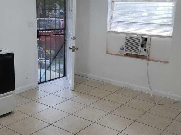 jacksonville-florida-154636371 picture