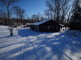 14605 Stone Rd, Newbury, OH 44065