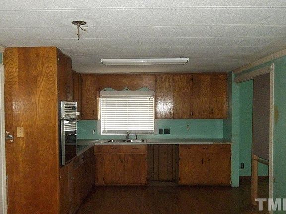 4th image of 1930 Kennedy Cir