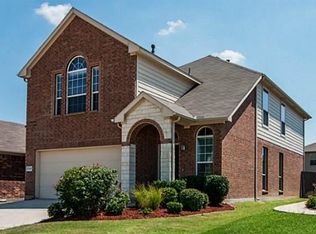 2120 Charmion Ln, Fort Worth, TX 76131