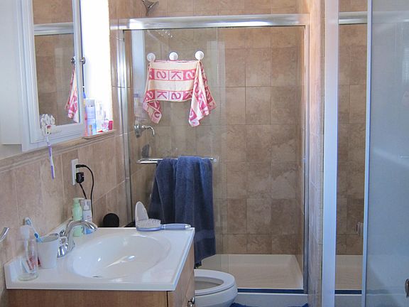 5th image of 3138 137th St APT 3A