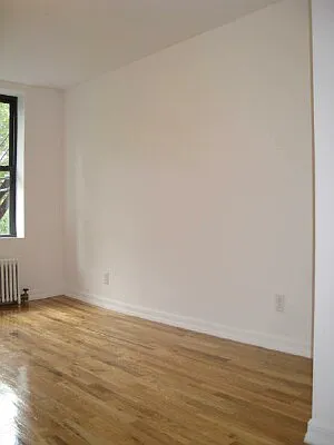 Rented by Tower Brokerage | media 8