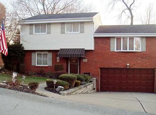 1424 Leona Ave, South Park, PA