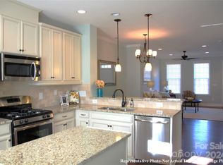 10137 Rainier Trail Dr NW, Huntersville, NC 28078