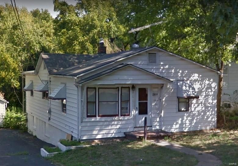 1st image of 2811 Glendale Ave