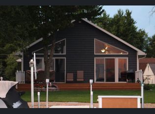 W6285 Webers Point Rd, Shawano, WI 54166