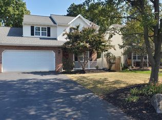 221 N View Rd, Fleetwood, PA 19522