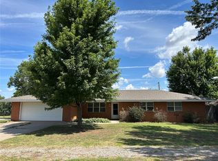 311 W Lincoln, Corn, OK 73024