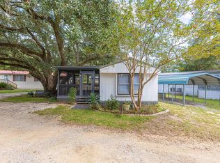 327 Ross Ln, Murrells Inlet, SC 29576