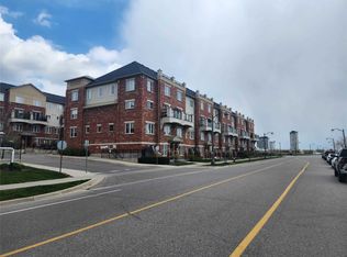 51 Hays Blvd #10, Oakville, ON L6H0J1