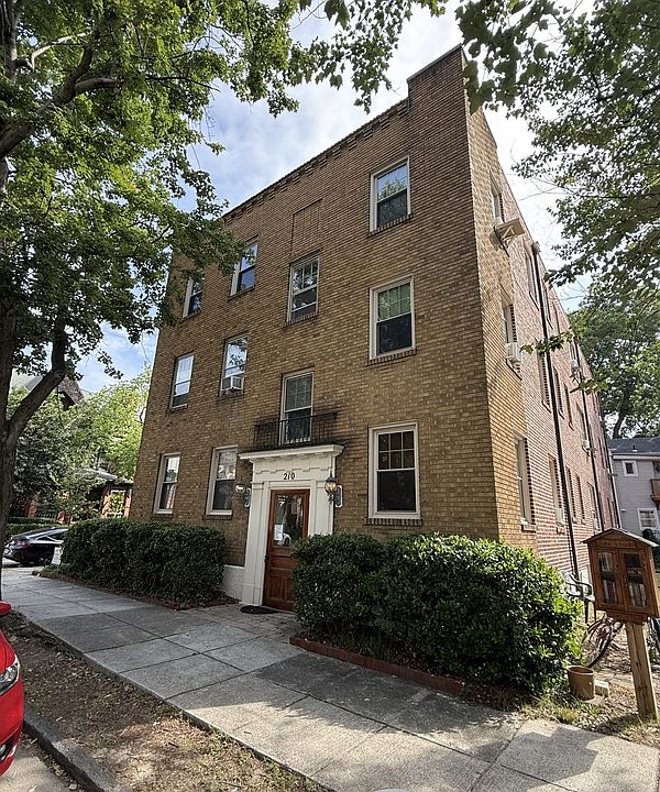 1st image of 210 Drummond Pl APT 5