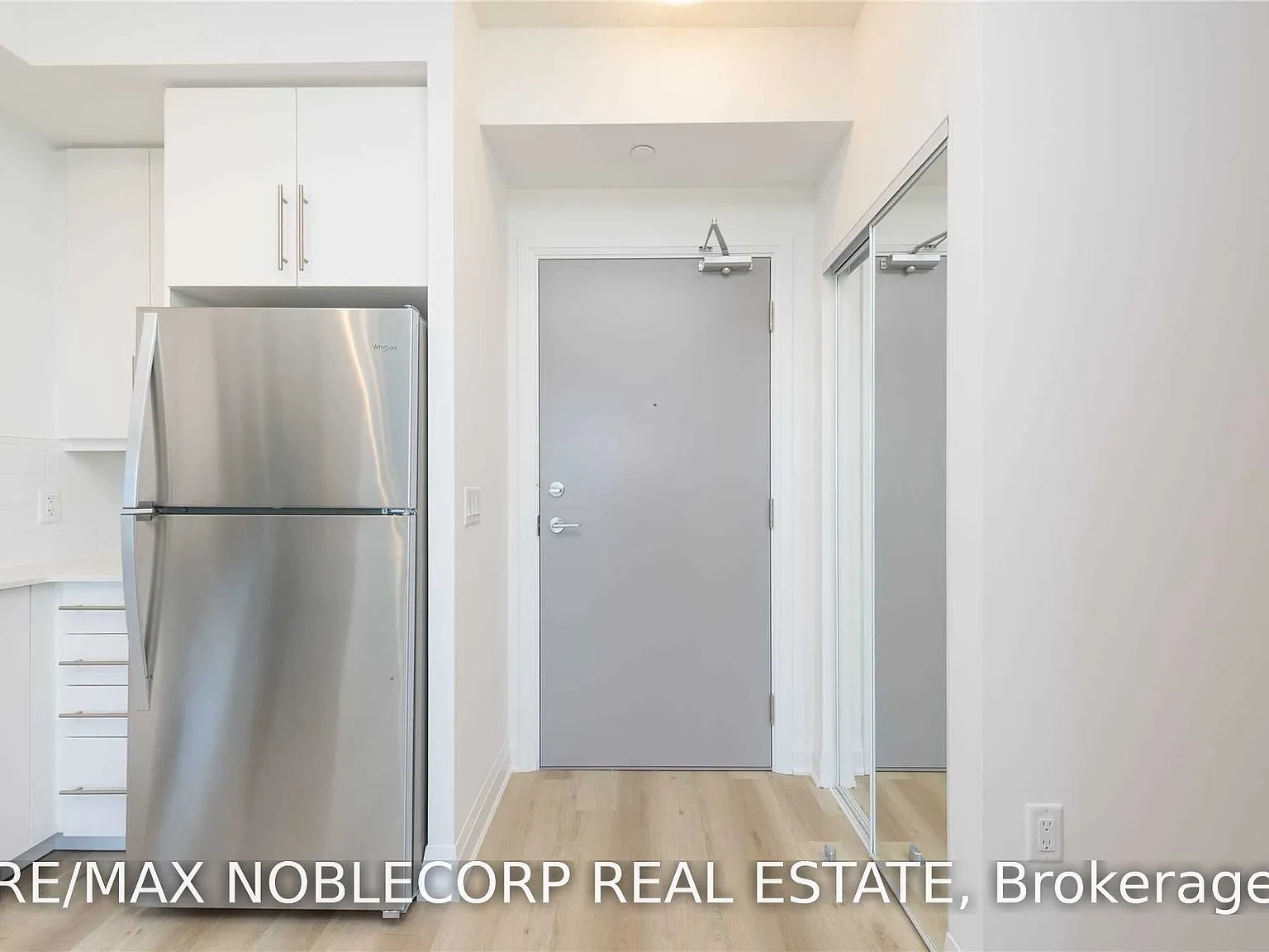 2 bed, $2,800 — Photo 4