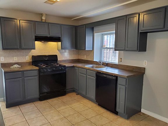 4th image of 72 Montclair Ave APT 1K