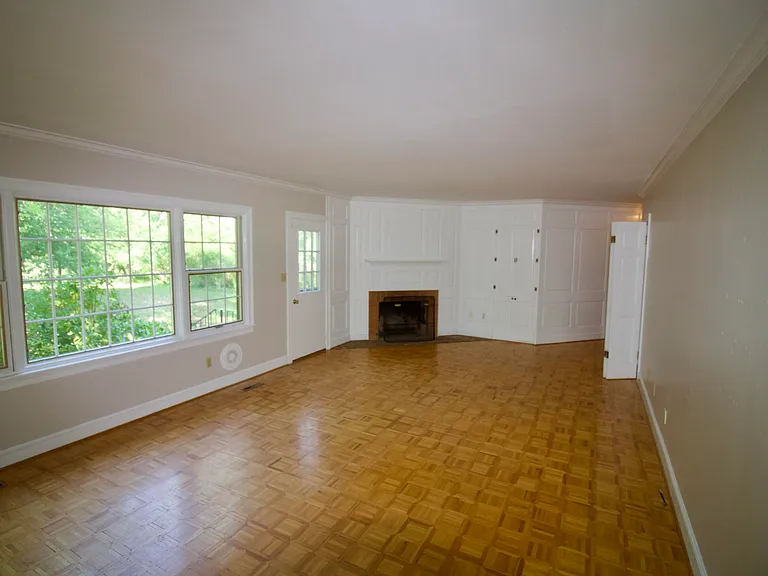 1502 Electric Rd SW — Photo 11