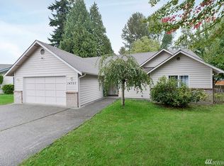 14707 Meadow Rd, Lynnwood, WA 98087