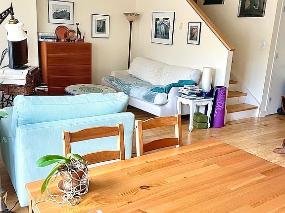 4th image of 704 Brook Ave APT 3T