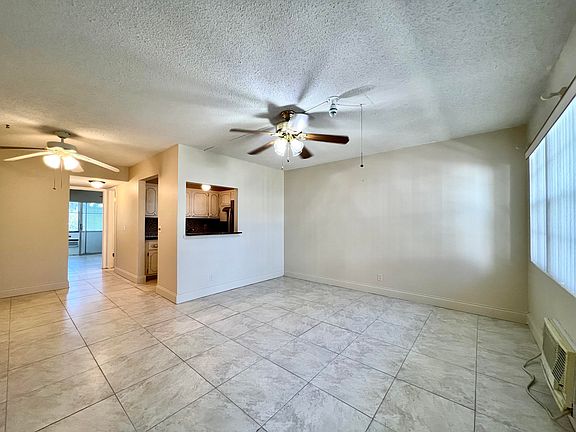 2nd image of 94 Windsor E