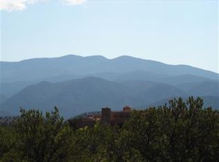 3079 Monte Sereno Dr, Santa Fe, NM 87506