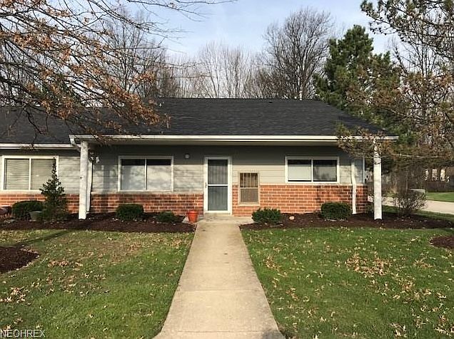 1st image of 27083 Oakwood Cir #X-120