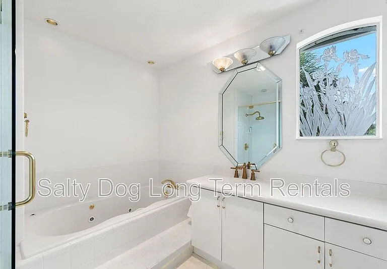 626-1 Riverside Dr — Photo 42