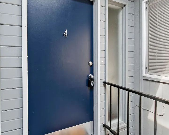 Park Ridge Apartments — Photo 37