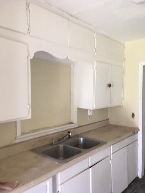 2nd image of 1408 NW Avenue F Pl