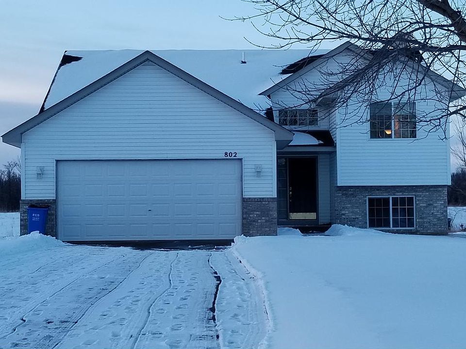 1st image of 802 Isanti Pkwy