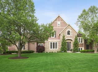 1900 Tall Pines Dr SE, Grand Rapids, MI 49546