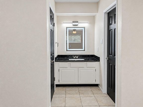 4th image of 29011 Atherstone St