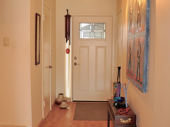 3rd image of 676 Peninsula Ct