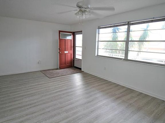 3rd image of 3018 59th St S APT 206
