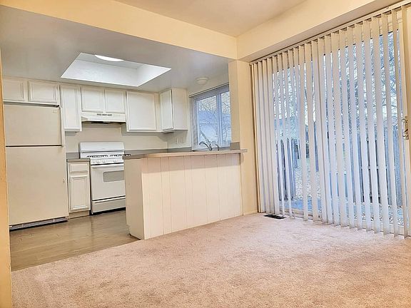 2nd image of 37393 Charter Oaks Blvd
