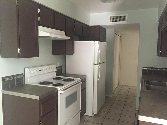4th image of 5631 S Admiralty Ct Unit E