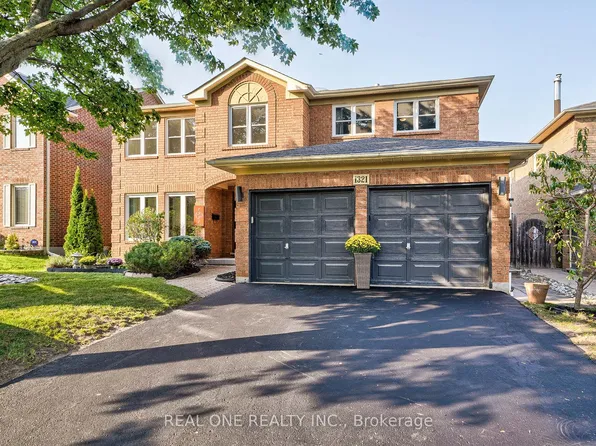 1321 Monks Pass, Oakville, ON L6M 1K6