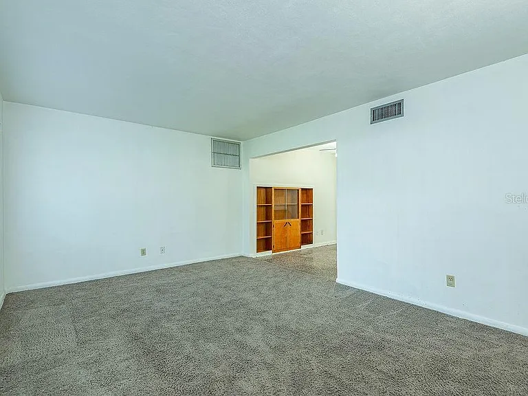 10209 N Valle Dr — Photo 3