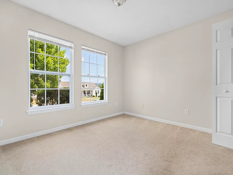 137 May Apple Dr — Photo 9