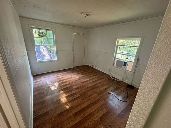 3rd image of 2729 Avenue C #3
